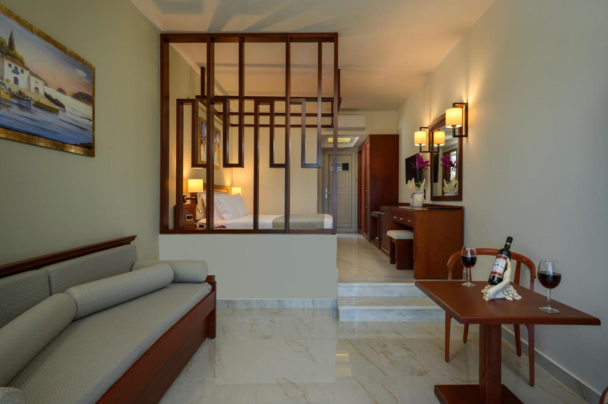 Vantaris Palace Paralia Kourna Exterior photo